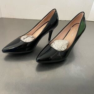 Forever Sanzi 2 black Patent Leather Heels Women's Size 7